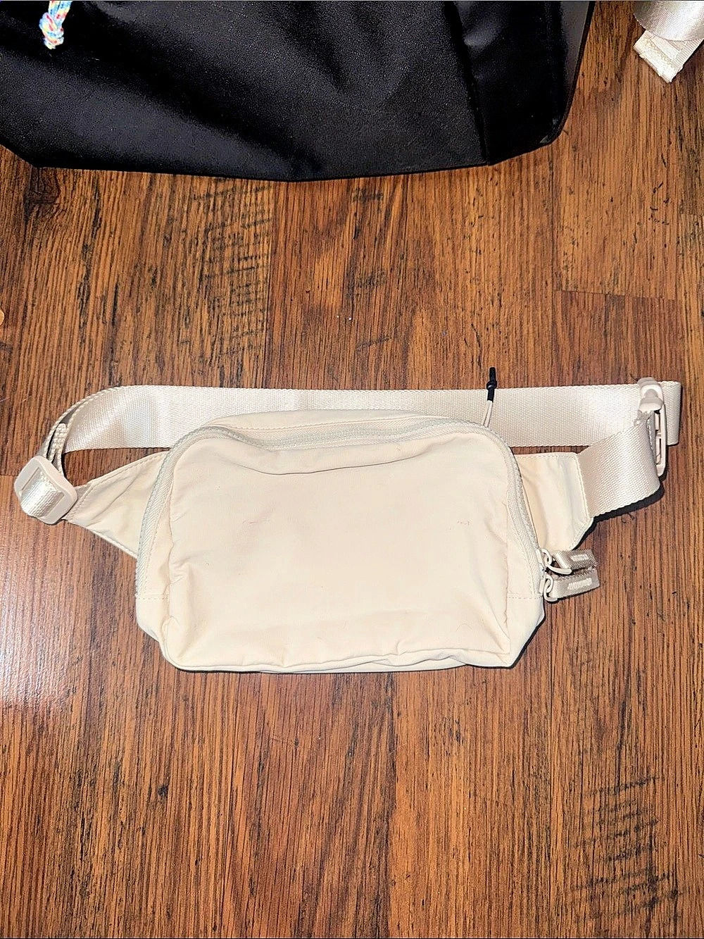 Cream Belt Bag 45.T